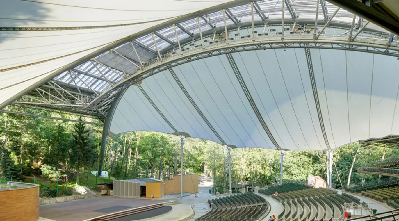 サステナブルな社会を実現する建物の具体事例の写真