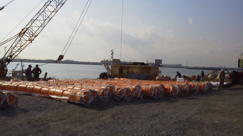 2013 Nagoya Port East Passage (-16m) Dredged soil discharge work ...