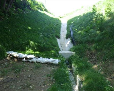 Hokkaido Stopping Line road maintenance water channel lining work (983)