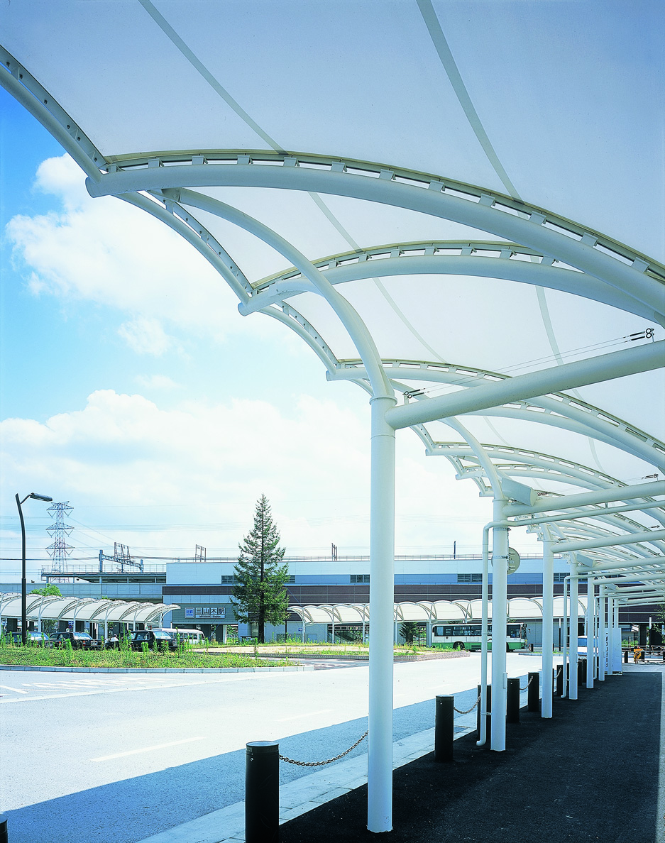 Bus shelter at JR Miyamaki Station