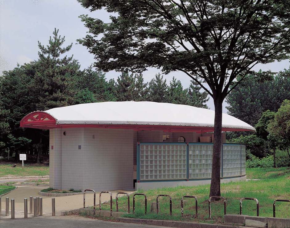 Toilets in Kyuhoji Ryokuchi Park Area C