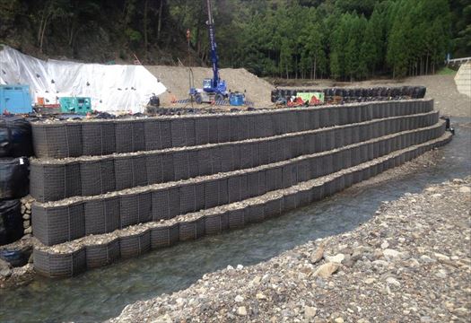 Wakayama River Weir Temporary Closing Revetment 1(820)