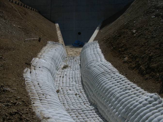 Mie Prefecture Natural disaster prevention project three-surface channel lining (601)