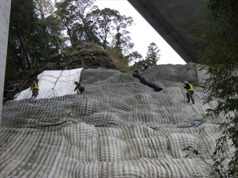 静岡県道路建設工事